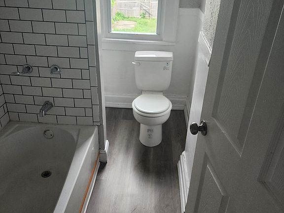 2nd image of 265 Wrexham Ave #265