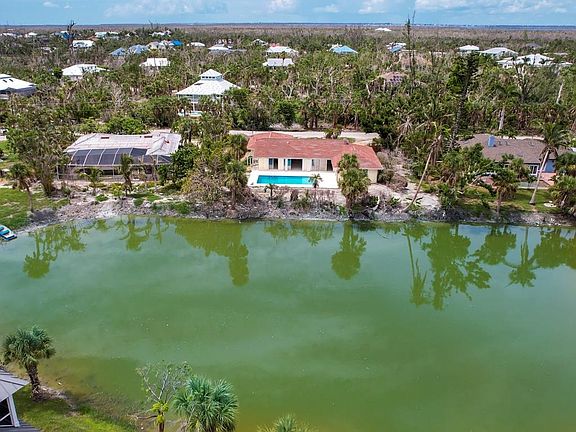 3rd image of 313 Palm Lake Dr