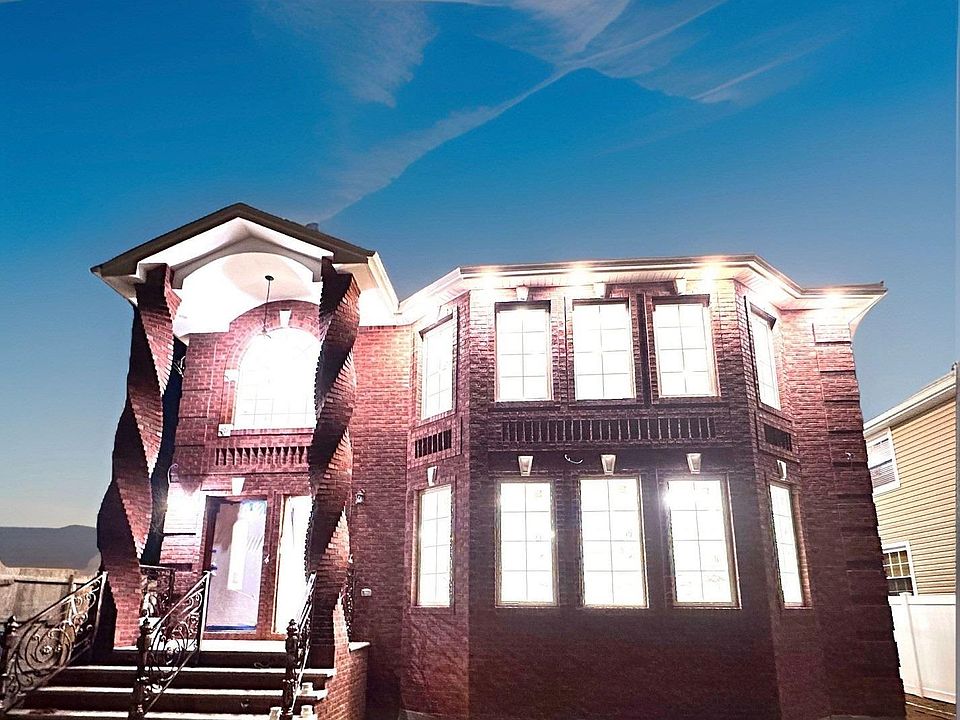 1st image of 245-40 147 Ave