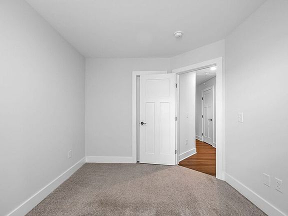 3rd image of 166 Oakwood Ave