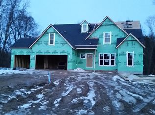 8882 S Wolven Ridge Ct, Rockford, MI 49341