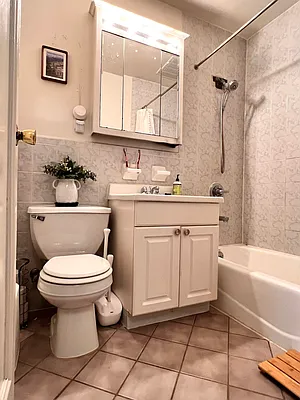 Rented by Compass | media 9