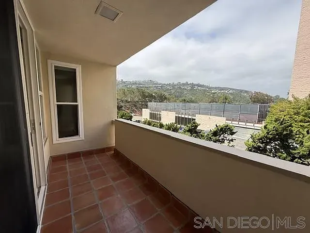 2510 Torrey Pines Rd #312