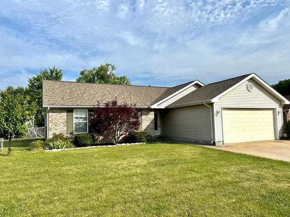 36 Cedarwood Dr, Greencastle, IN 46135