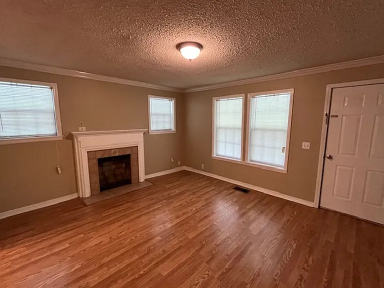 401 Cherry St — Photo 11