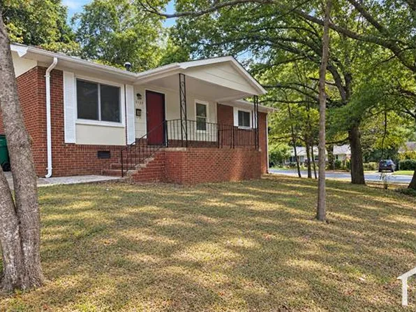 3135 Stancill Pl, Charlotte, NC 28205