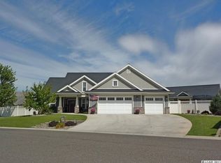 2261 Deer Pointe Dr, Clarkston, WA 99403