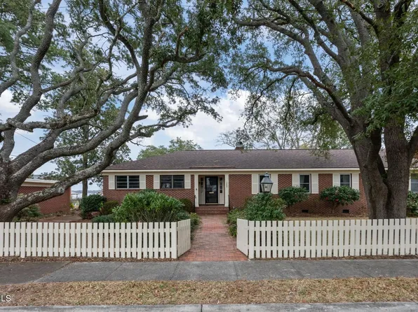 1800 River Drive, New Bern, NC 28560