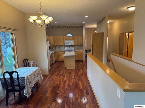 4th image of 2301 City View Ct