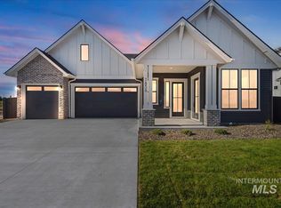 7856 W Flathead Lake St, Eagle, ID 83616