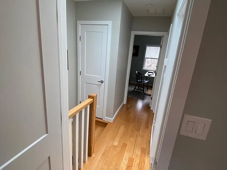 1129 Colonial Ave — Photo 11