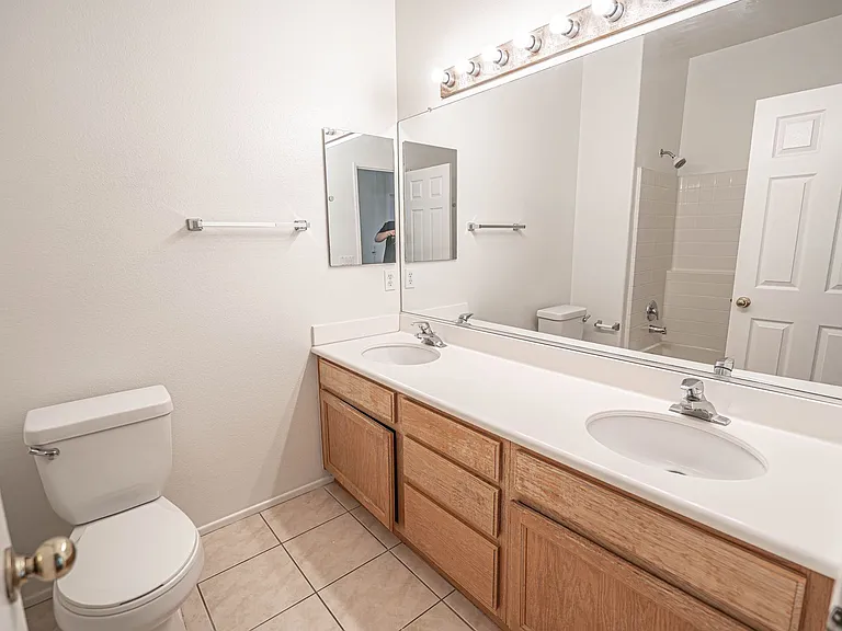 25410 Dry Creek Ct — Photo 11