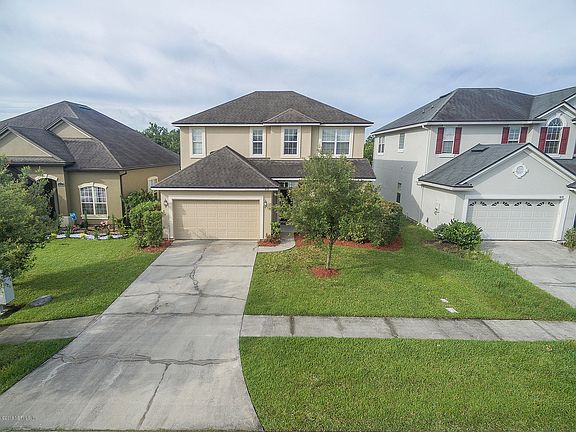 2nd image of 619 Porto Cristo Ave