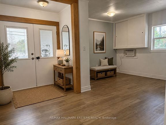 4th image of 129 Main St #6