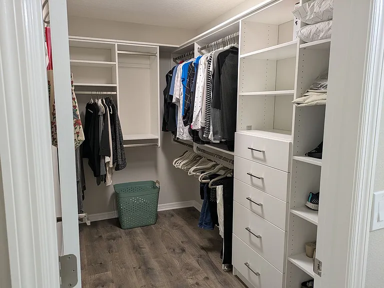 1750 Debellis Ln — Photo 27