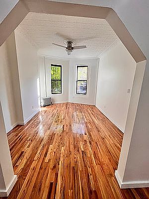 1st image of 621 Park Pl APT 1