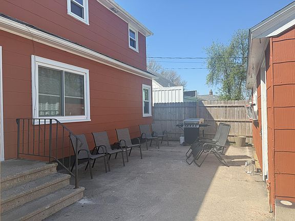 3rd image of 309 3rd Ave E