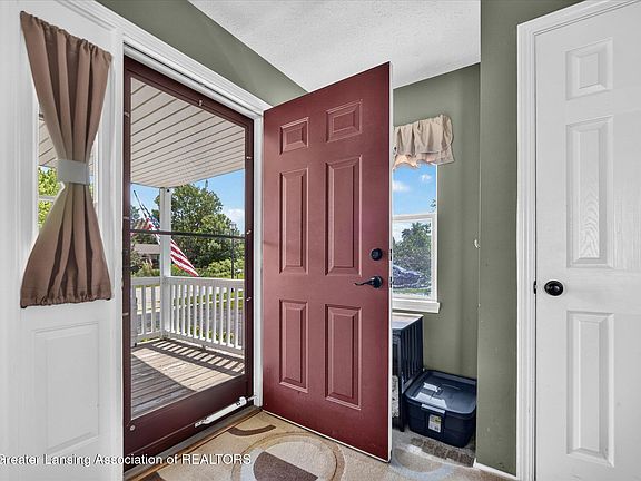5th image of 282 Coventry Ln