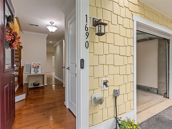5th image of 1690 Wickham Way