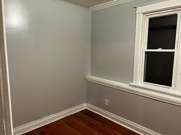 3rd image of 2322 N Lockwood Ave