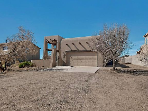 5th image of 501 5th St NE