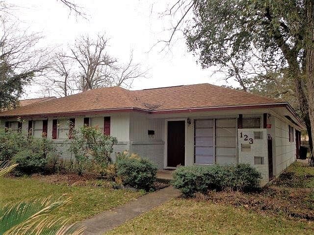 1st image of 123 Pin Oak St