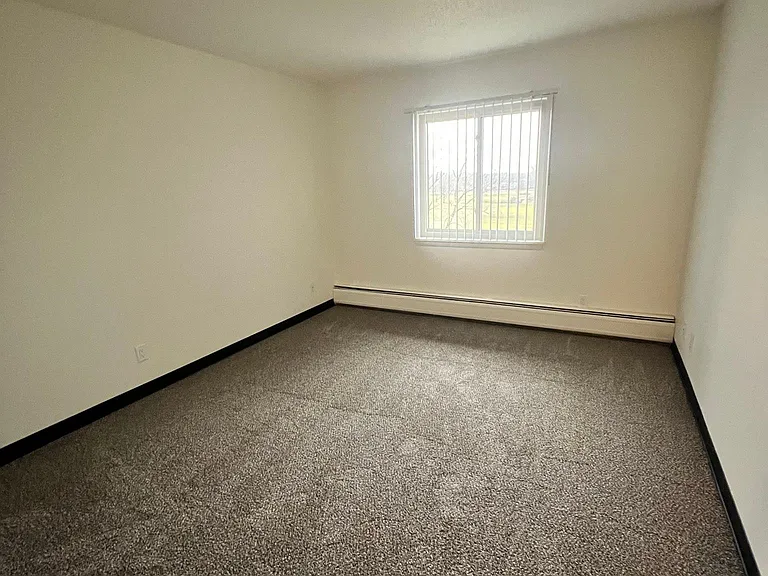 931 Old Marion Rd NE #201 — Photo 13