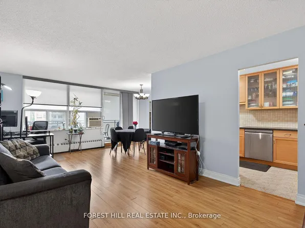 180 Dudley Ave #302, Markham, ON L3T 4X2