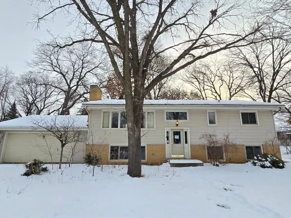 12565 Grouse St NW, Coon Rapids, MN 55448