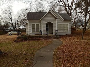 410 N Springfield St, Berryville, AR 72616