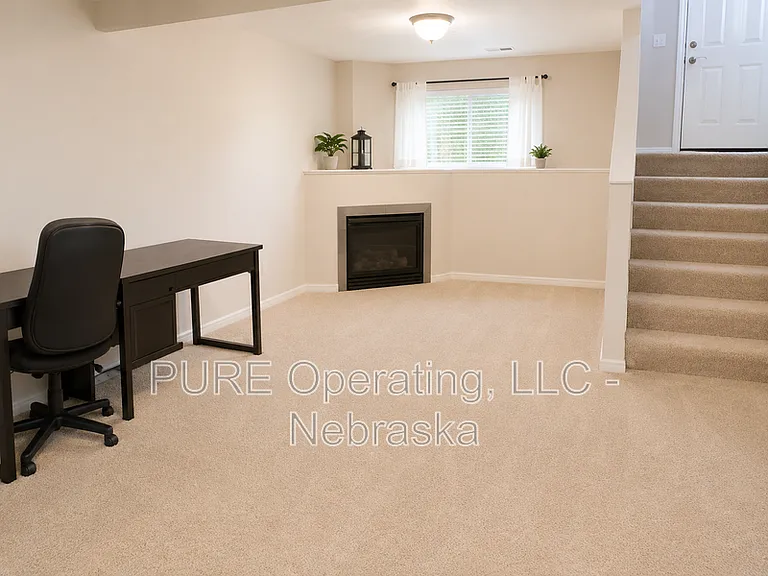 8464 N 155th St — Photo 16