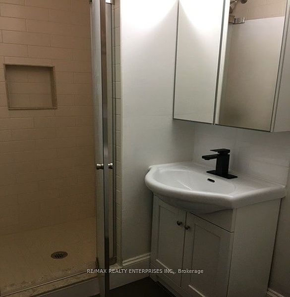 Toronto Townhouse for rent - 1 Bedroom — photo 6