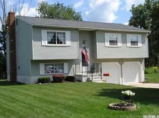 1445 Cecil Dr, Streetsboro, OH 44241