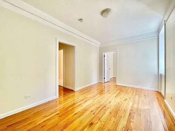3rd image of 305 W 45th St APT 2J