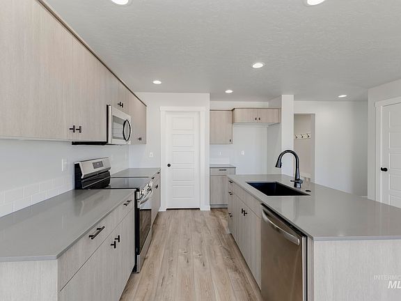 6th image of this home