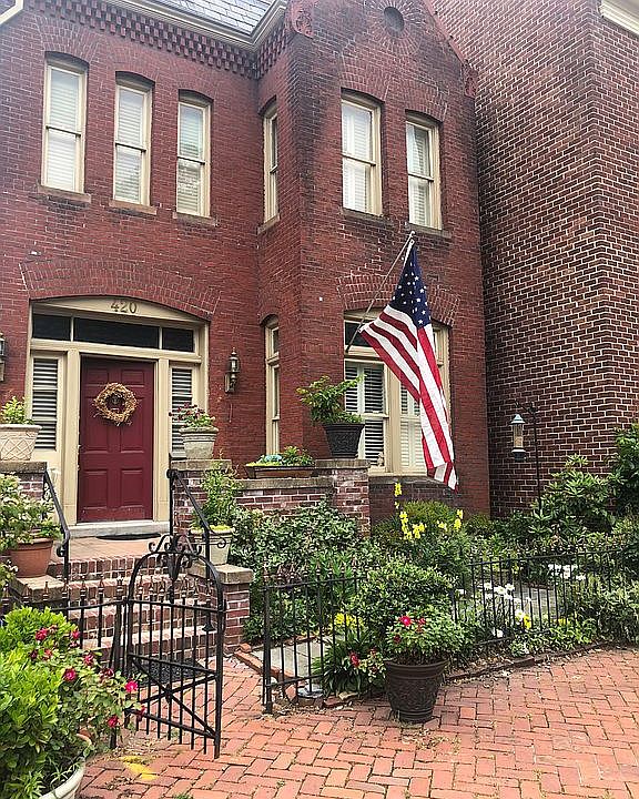 1st image of 420 N Washington St