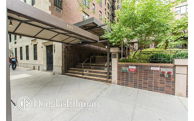 Sold by Douglas Elliman | media 31