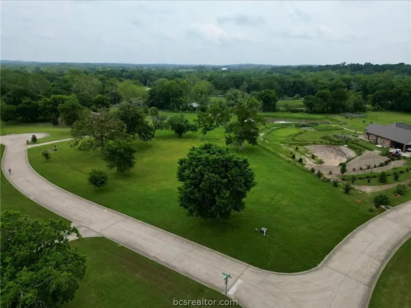 1355 Cottonwood Ln, Anderson, TX 77830