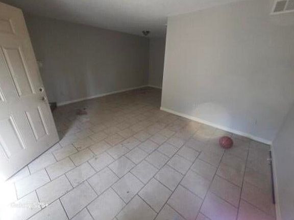 4th image of 5573 Pleasant View Rd #35