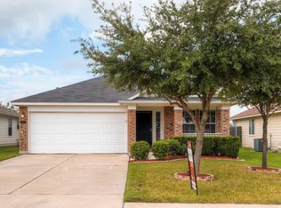 117 Tolcarne Dr, Hutto, TX 78634