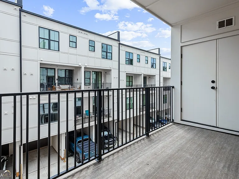 230 New St #1304 — Photo 11