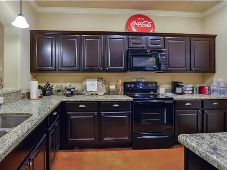122 Kimber Ln — Photo 4