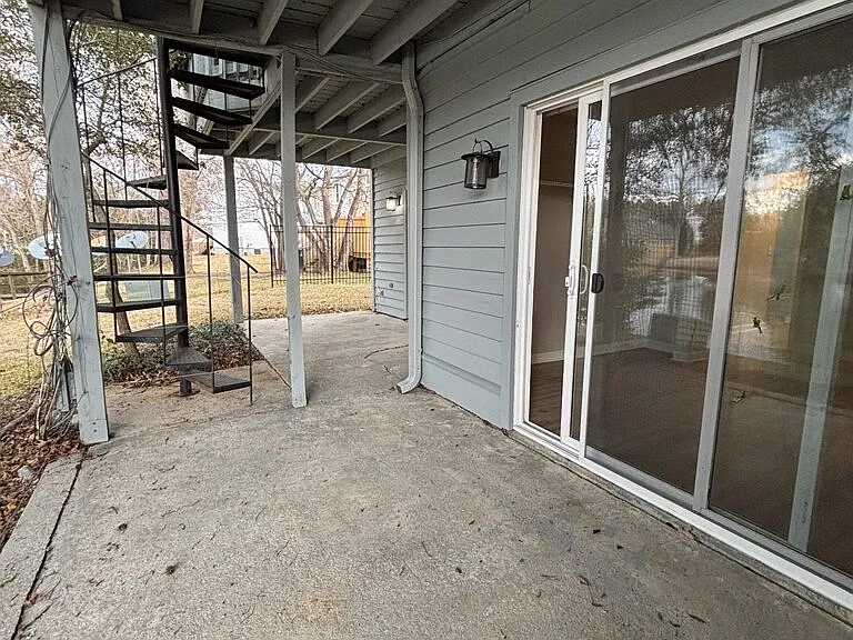 8483 Yadkin Cir #D — Photo 28