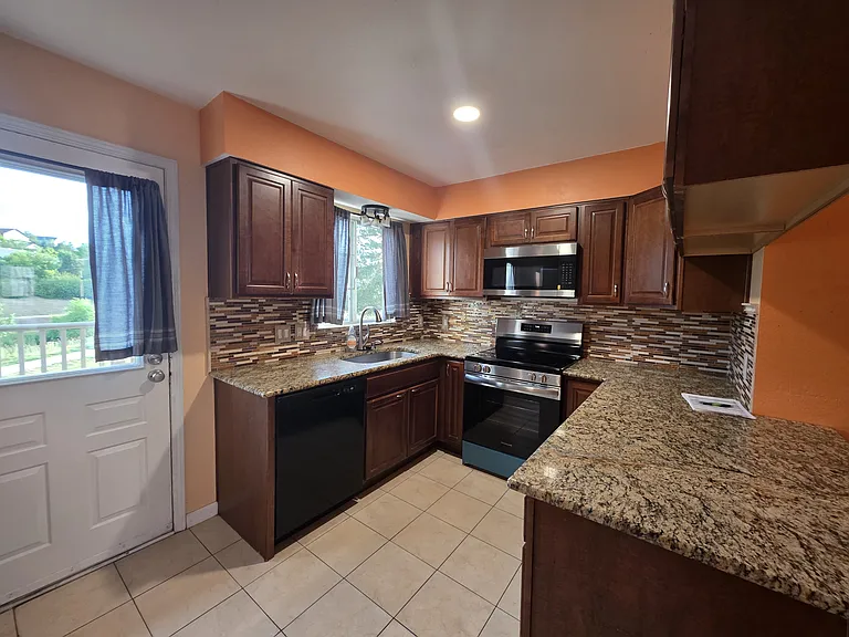 9326 W Ontario Dr — Photo 8