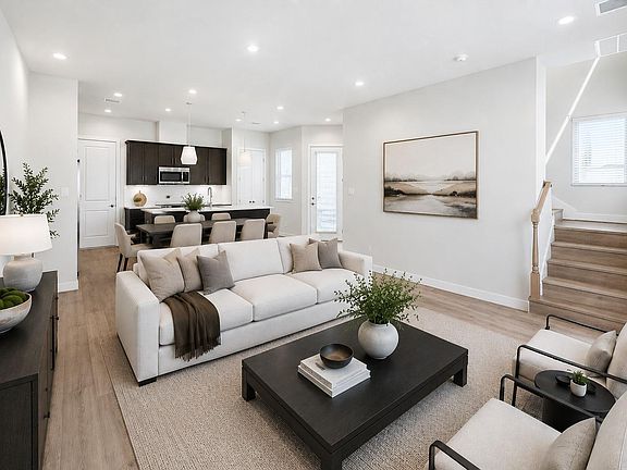 4th image of 5914 Haring Ln