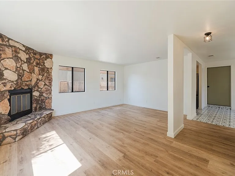 18324 Mansel Ave — Photo 12