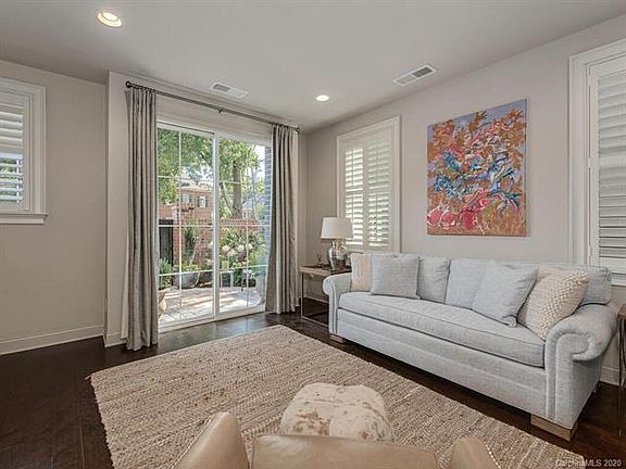 3rd image of 1221 Cotswold Pl