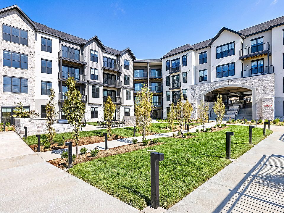 The Fieldston of Fairway - Building Exterior 2