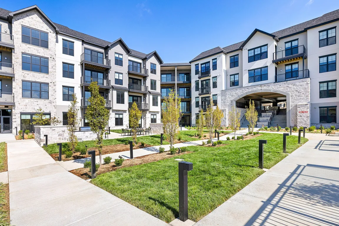 The Fieldston of Fairway - Building Exterior 2