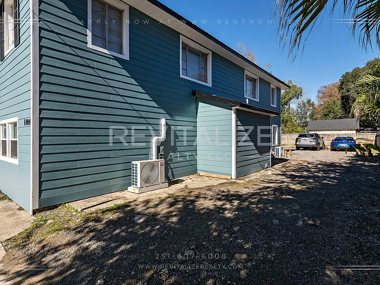 1704 McGill Ave — Photo 35